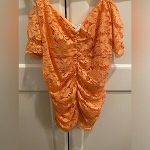NWOT Venus Sz Small Orange Lace short sleeve Cold Shoulder Top with Ruching